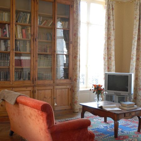 Chambres D'Hotes Chateau De La Puisaye Вернёй-сюр-Авр Экстерьер фото