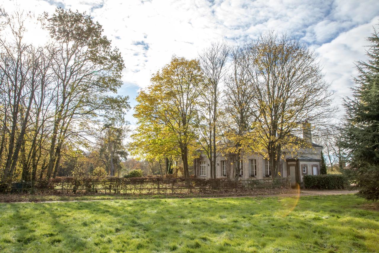 Chambres D'Hotes Chateau De La Puisaye Вернёй-сюр-Авр Экстерьер фото