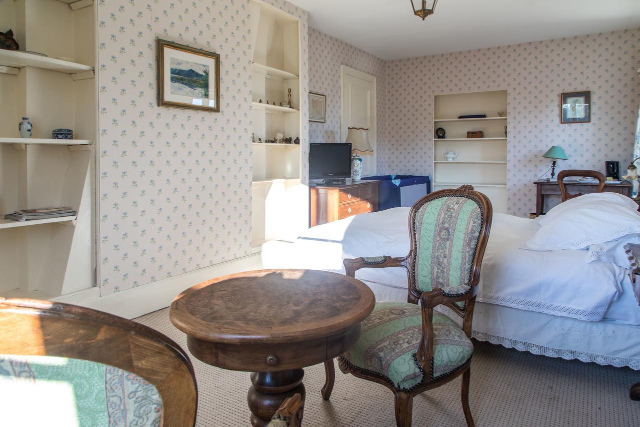Chambres D'Hotes Chateau De La Puisaye Вернёй-сюр-Авр Экстерьер фото